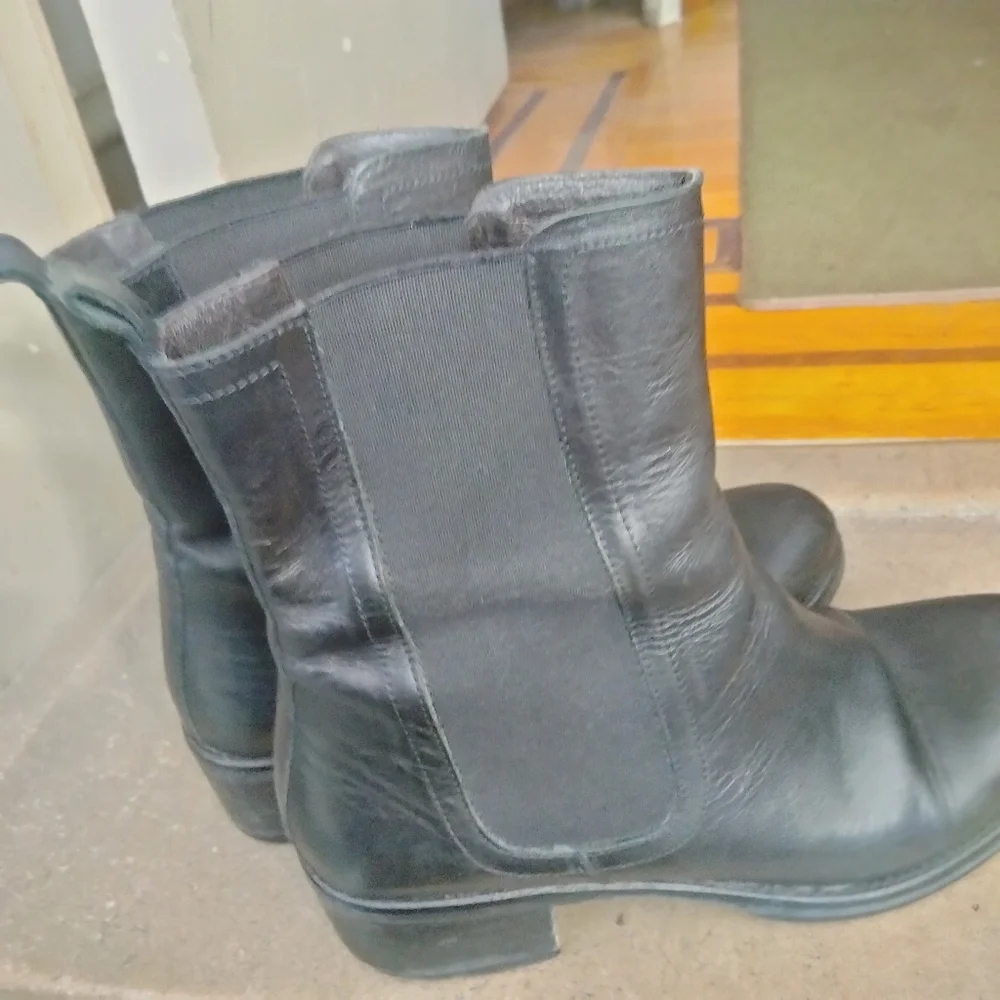 Booties - Picture 6 of 9